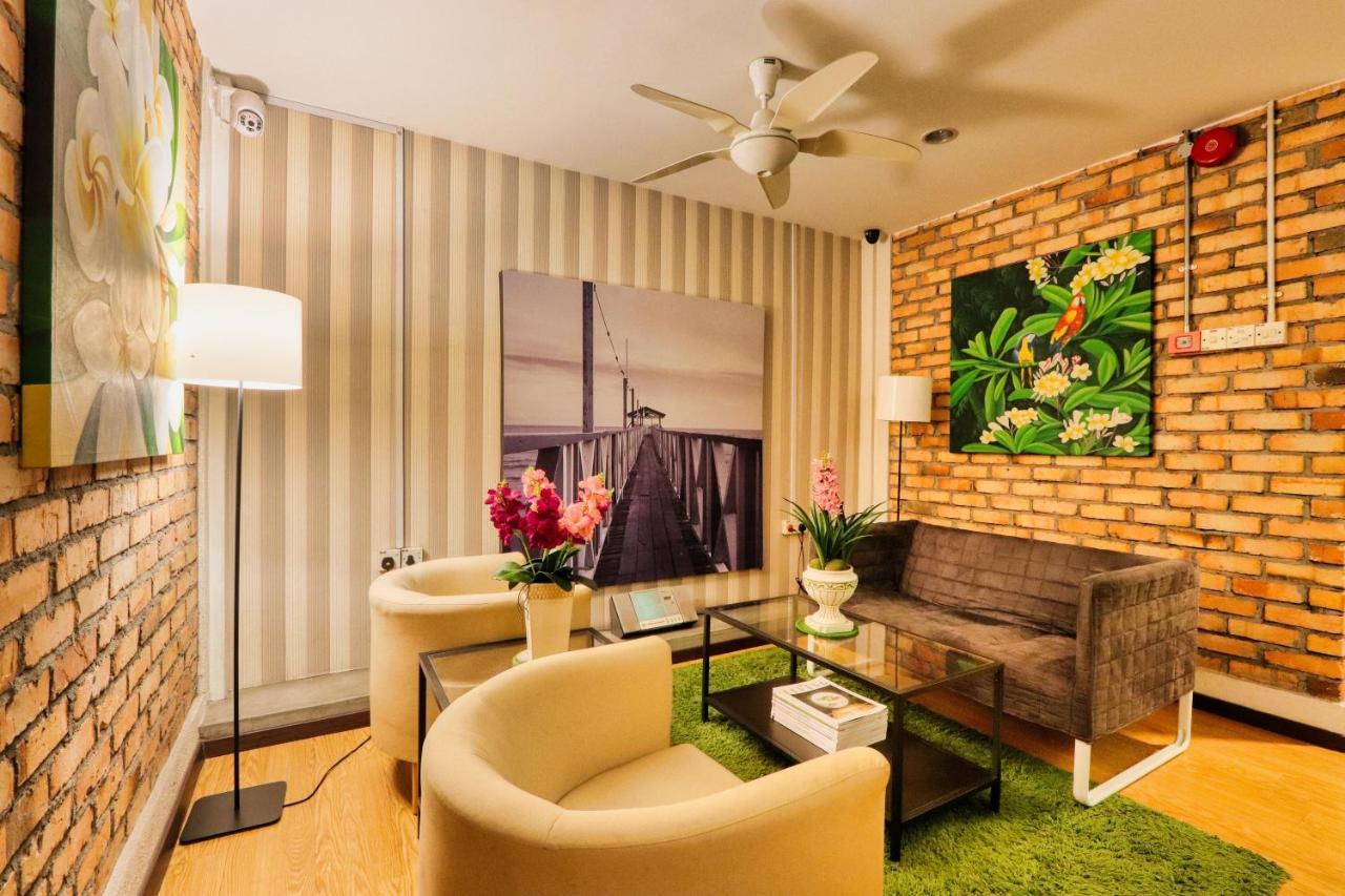 Bata Merah Boutique Hotel Бантінґ Екстер'єр фото