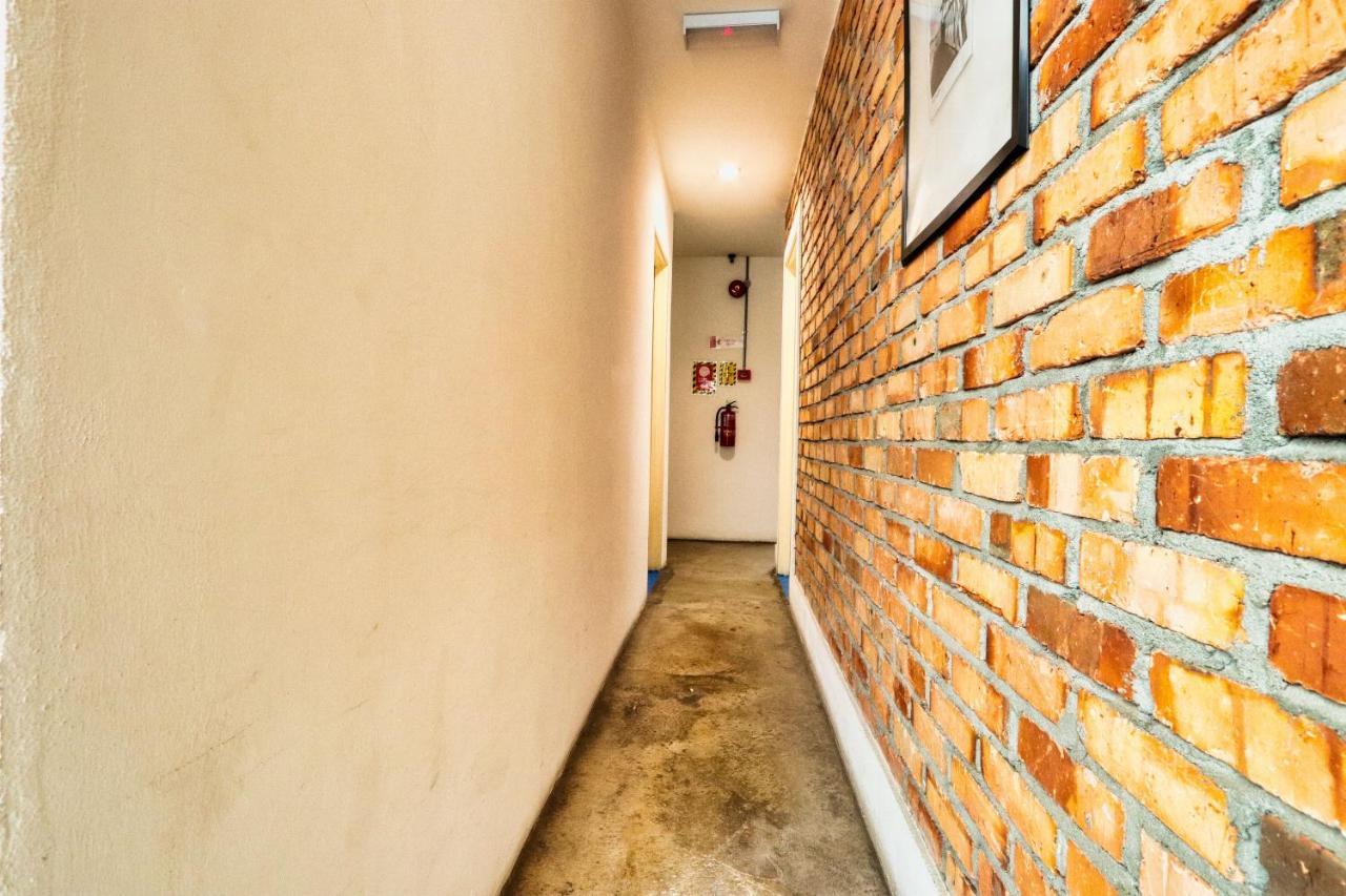 Bata Merah Boutique Hotel Бантінґ Екстер'єр фото