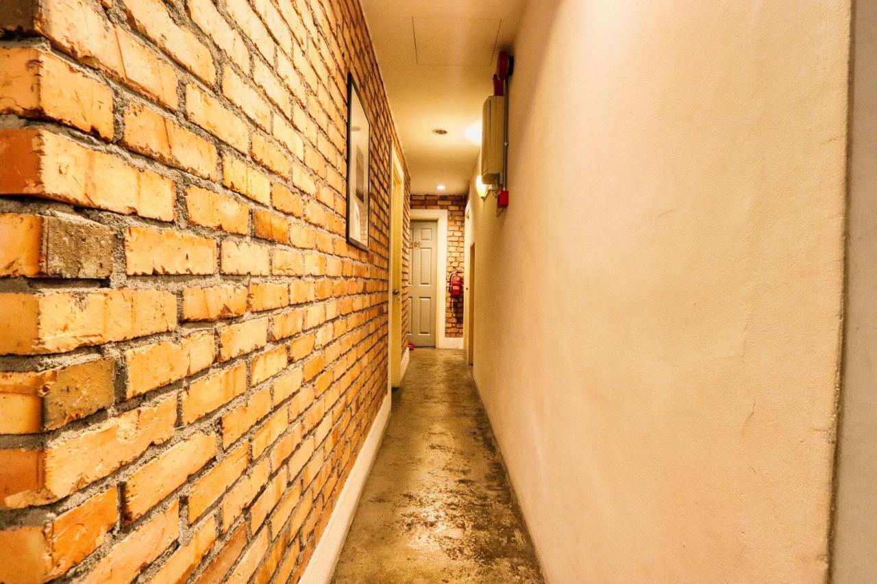 Bata Merah Boutique Hotel Бантінґ Екстер'єр фото