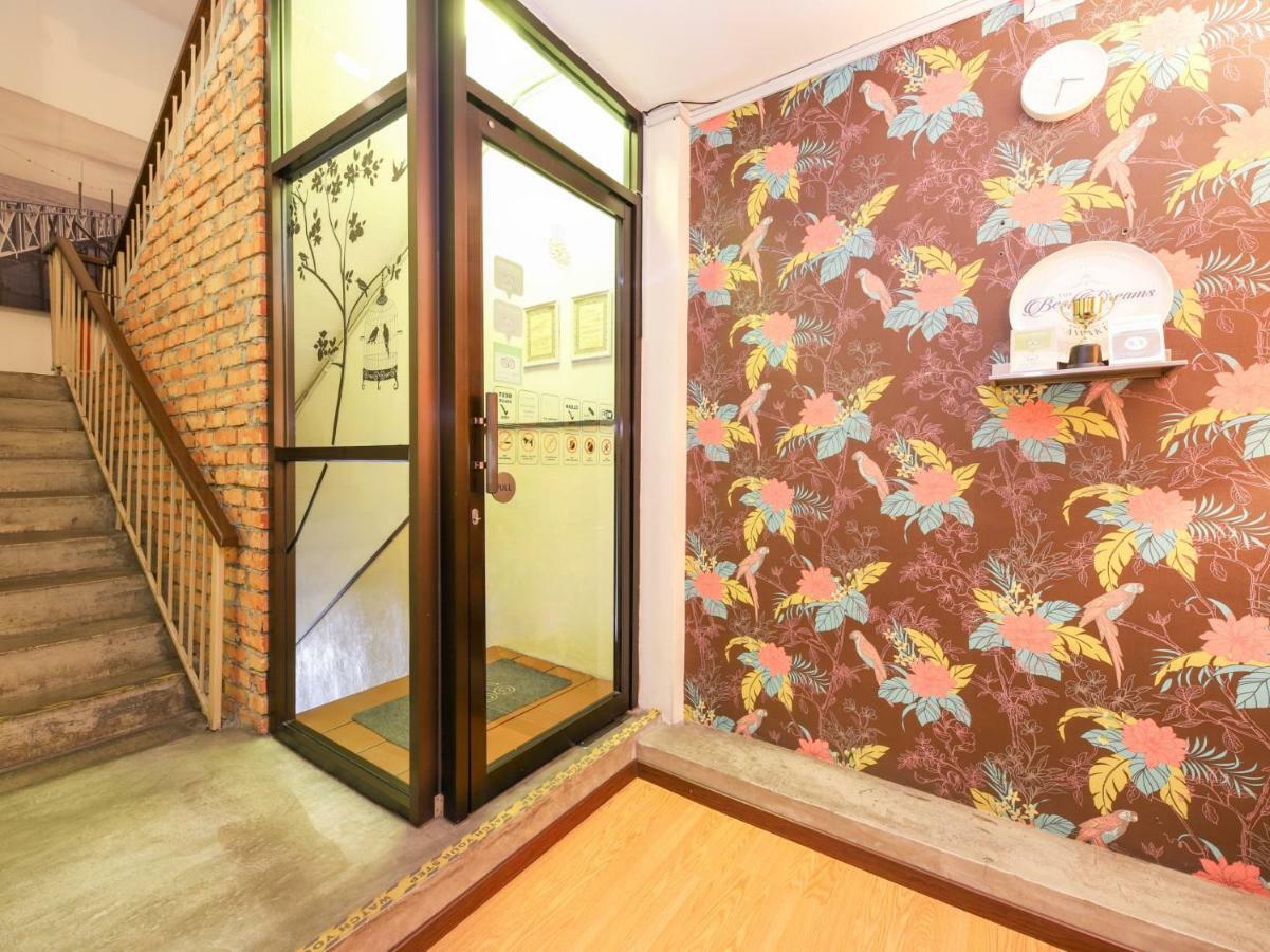 Bata Merah Boutique Hotel Бантінґ Екстер'єр фото
